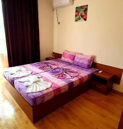 Natali Guest house 2*