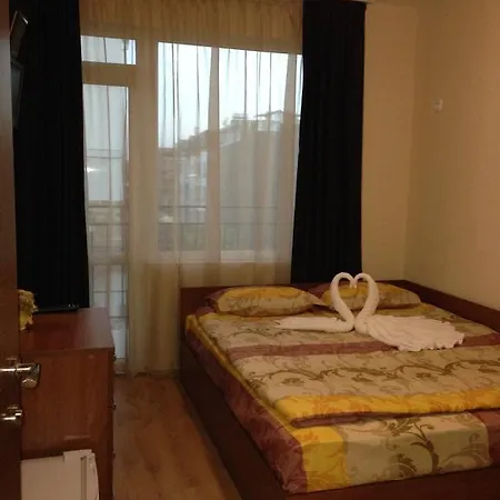 Natali Guest house 2*