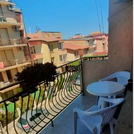 Natali 2* بريمورسكو