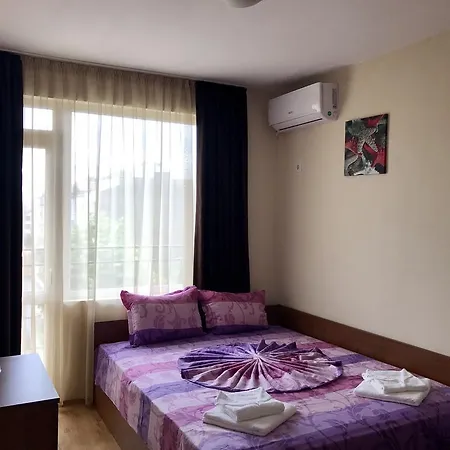 Natali بيت ضيافة بريمورسكو