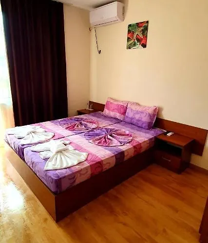 Natali Πανσιόν 2*