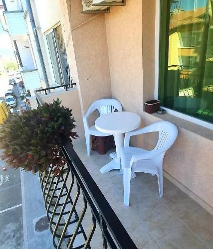 Natali Πανσιόν 2*