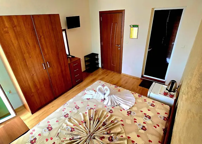 Natali 2* Πριμόρσκο