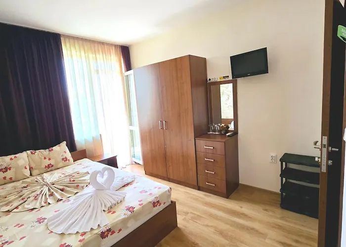 Πανσιόν Natali 2*