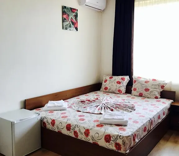 Natali 2* Πριμόρσκο